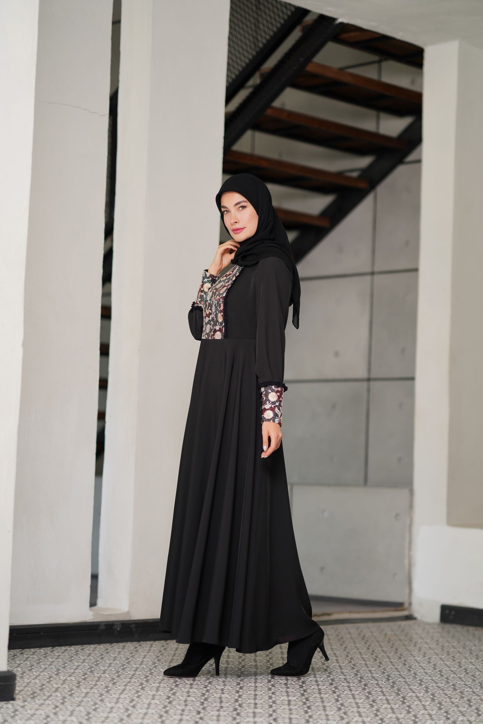 ROSHNA BLACK LONG DRESS